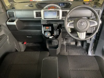 Toyota Pixis Mega