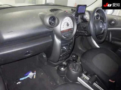 MINI Crossover