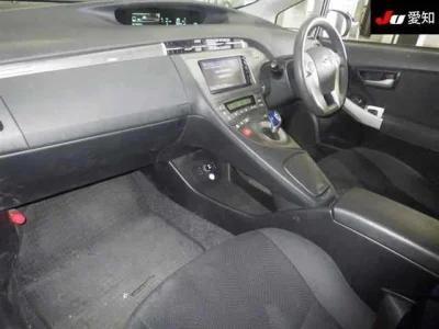 Toyota Prius PHV