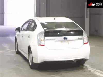 Toyota Prius PHV