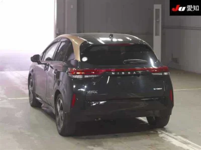 Nissan Aura