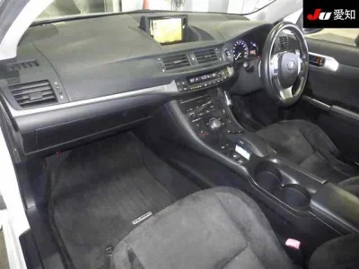 Lexus CT200h
