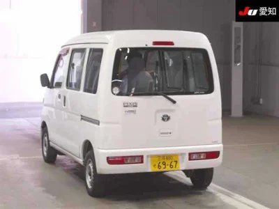 Toyota Pixis Van