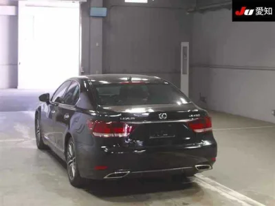 Lexus LS460L