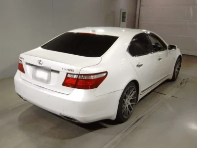 Lexus LS460L