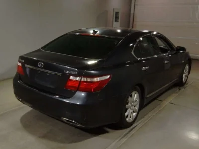 Lexus LS460L