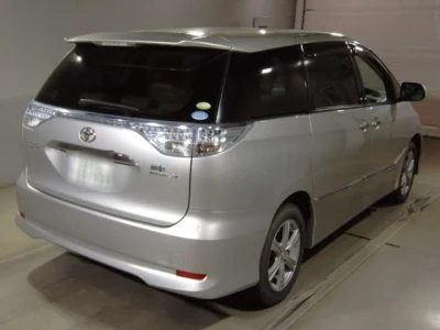 Toyota Estima Hybrid