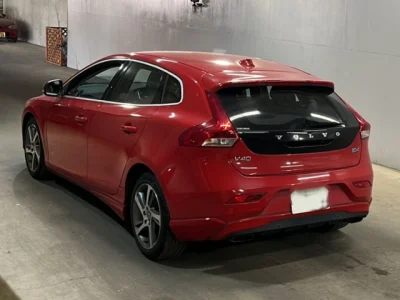 Volvo V40