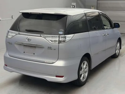 Toyota Estima Hybrid