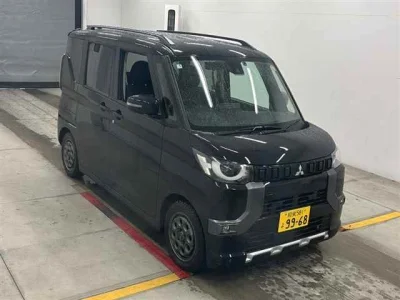 Mitsubishi Delica Mini
