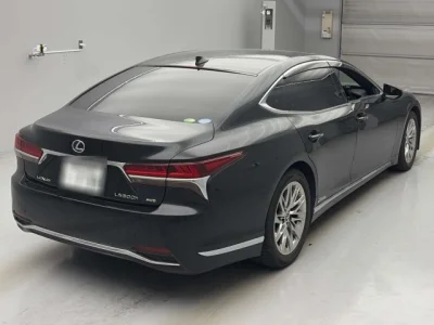 Lexus LS500h