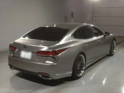 Lexus LS500