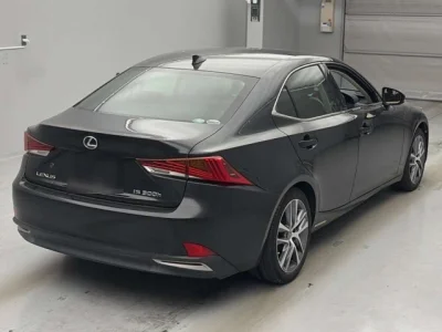 Lexus IS300h