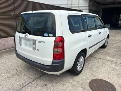 Toyota Succeed