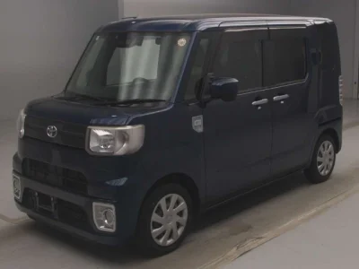 Toyota Pixis Mega