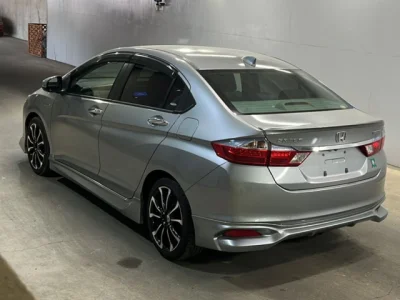 Honda GRACE