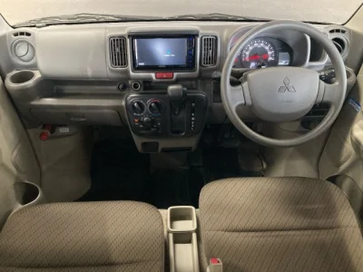 Mitsubishi Minicab Van