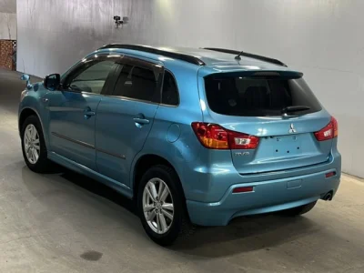 Mitsubishi RVR