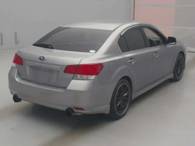 Subaru Legacy B4