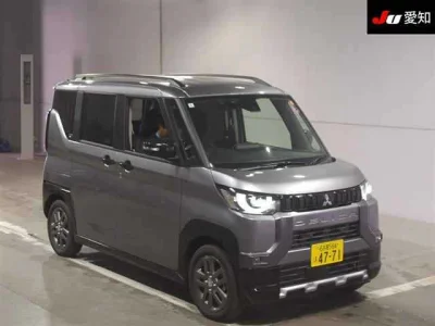 Mitsubishi Delica Mini