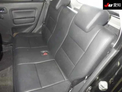 Daihatsu Mira Tocot