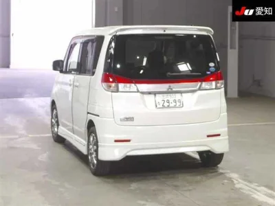 Mitsubishi Delica D:2