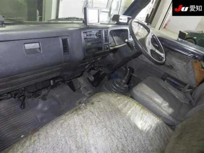 Mazda Titan