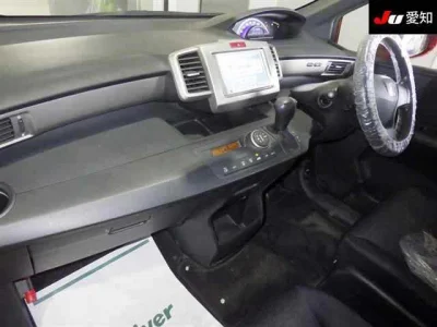 Honda Freed Spike