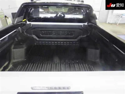 Mitsubishi Triton