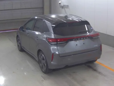 Nissan AURA