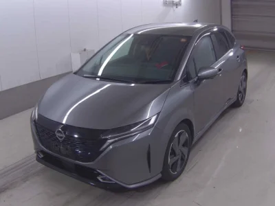 Nissan AURA