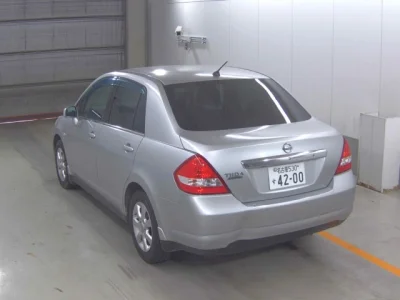 Nissan TIIDA LATIO