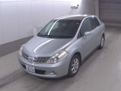 Nissan TIIDA LATIO