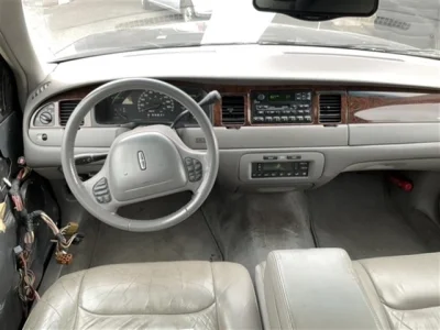 Lincoln Town Car