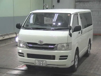 Toyota HiAce Van