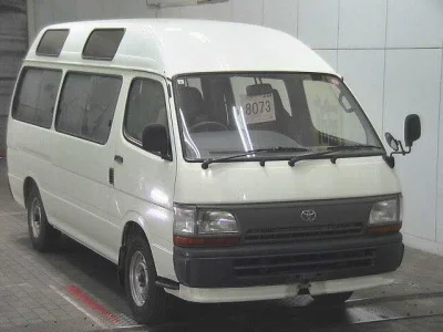 Toyota HiAce Van