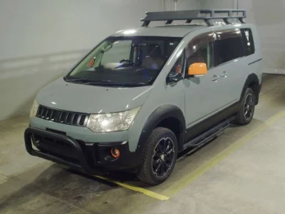 Mitsubishi DELICA D5