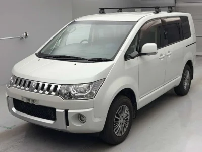 Mitsubishi DELICA D5