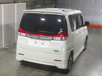 Suzuki Solio