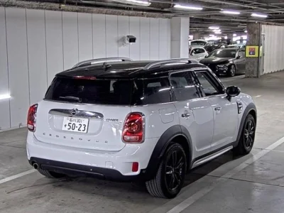 MINI Crossover