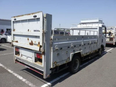 Isuzu ELF