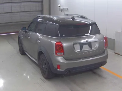 MINI Crossover