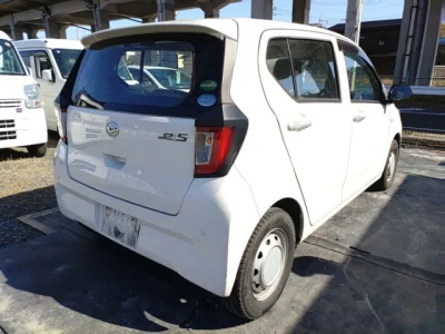 Daihatsu MIRA E S