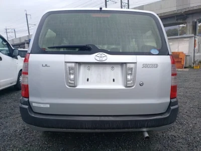 Toyota Succeed