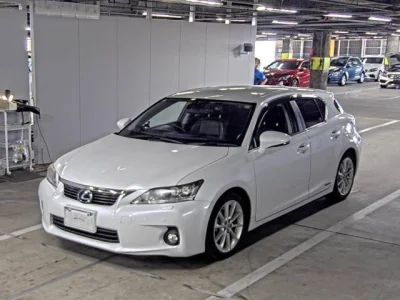 Lexus CT200h