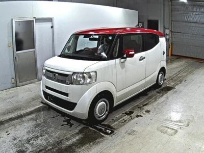 Honda N-Box Slash