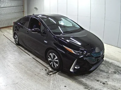 Toyota Prius PHV