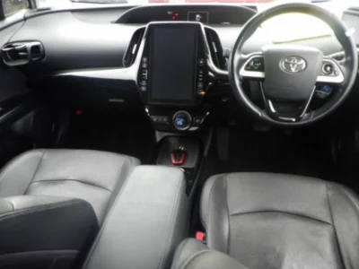 Toyota Prius PHV