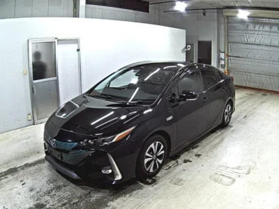 Toyota Prius PHV