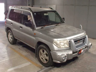 Mitsubishi Pajero iO